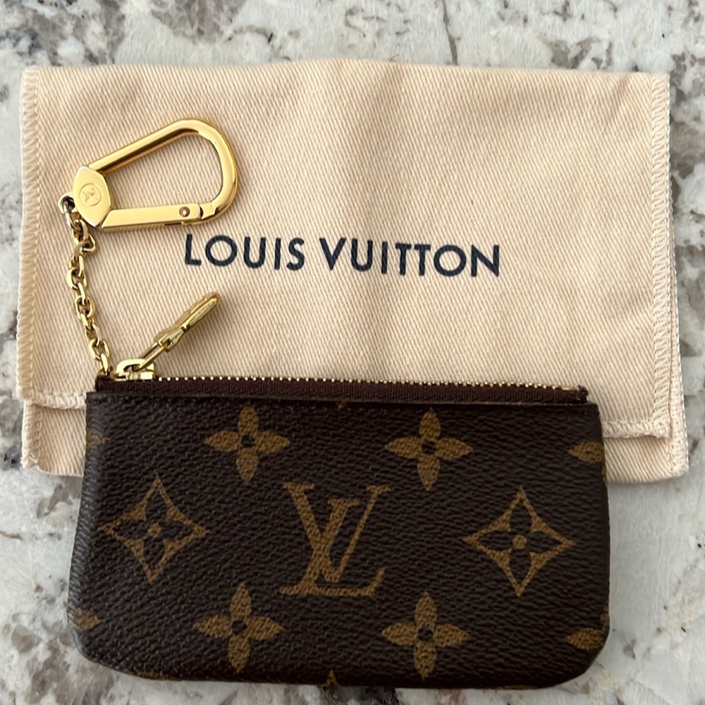 Authentic Louis Vuitton key pouch.
